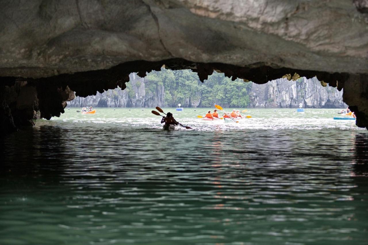 Peony Cruises Hotel Ha Long Bagian luar foto